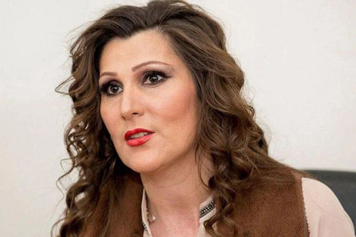 Oğlu Gülyanaq Məmmədovanı arzusuna çatdırdı Oğlu Gülyanaq Məmmədovanı arzusuna çatdırdı
