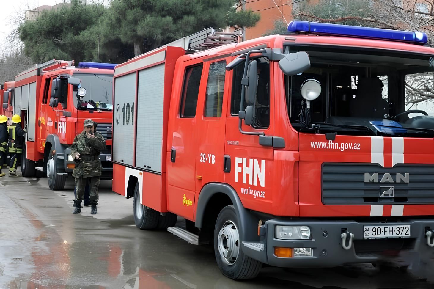 Bakıda binada yanğın: xəsarət alanlar var Bakıda binada yanğın: xəsarət alanlar var