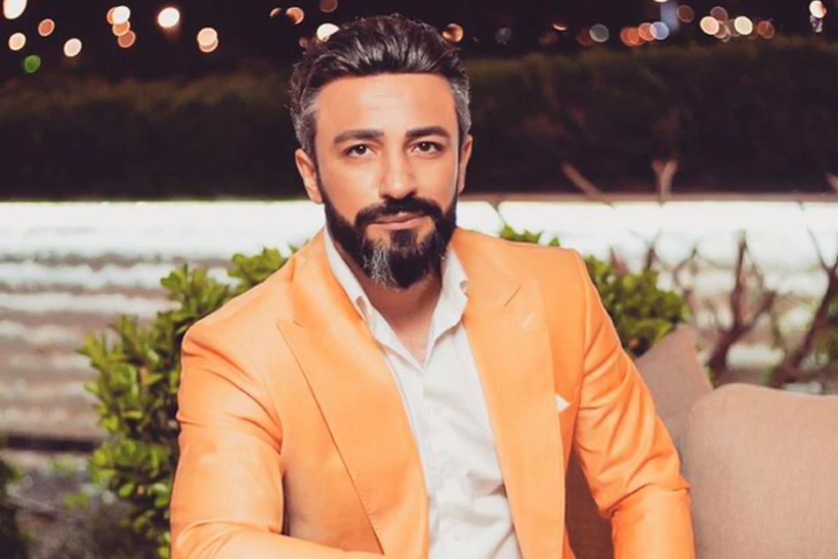 Şəhriyar Əbilov oğlu ilə görüntüsünü yaydı Şəhriyar Əbilov oğlu ilə görüntüsünü yaydı