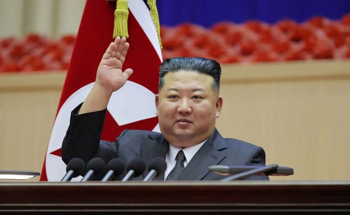 Ölüm xəbəri yayılan Kim Çen İn Çində belə qarşılandı Ölüm xəbəri yayılan Kim Çen İn Çində belə qarşılandı