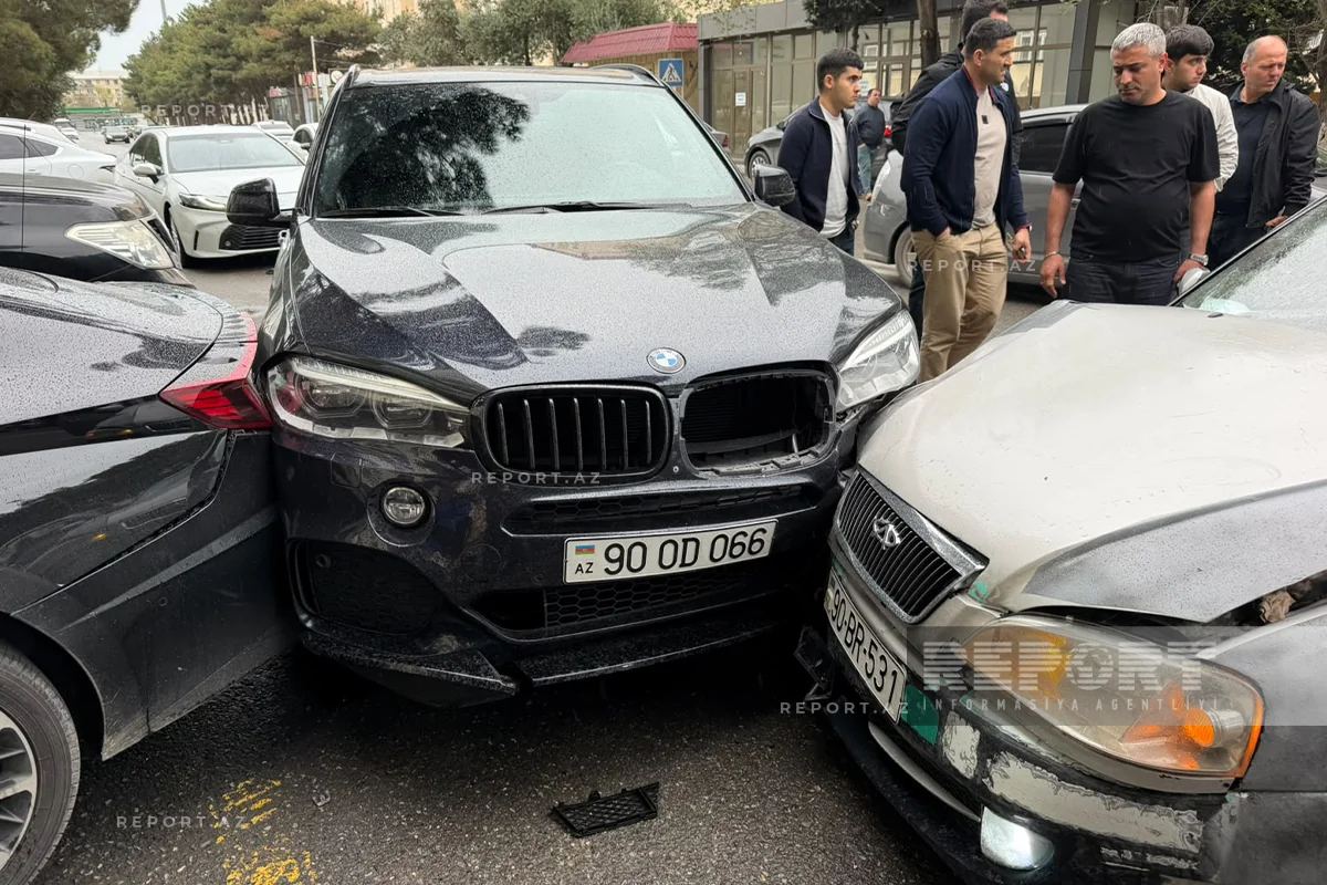 Sumqayıtda beş avtomobil toqquşub Sumqayıtda beş avtomobil toqquşub