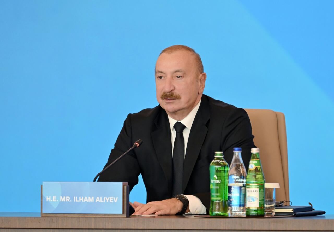 “Kiməsə dərs deməyə çalışmazdan öncə güzgüyə baxmalısınız” “Kiməsə dərs deməyə çalışmazdan öncə güzgüyə baxmalısınız”