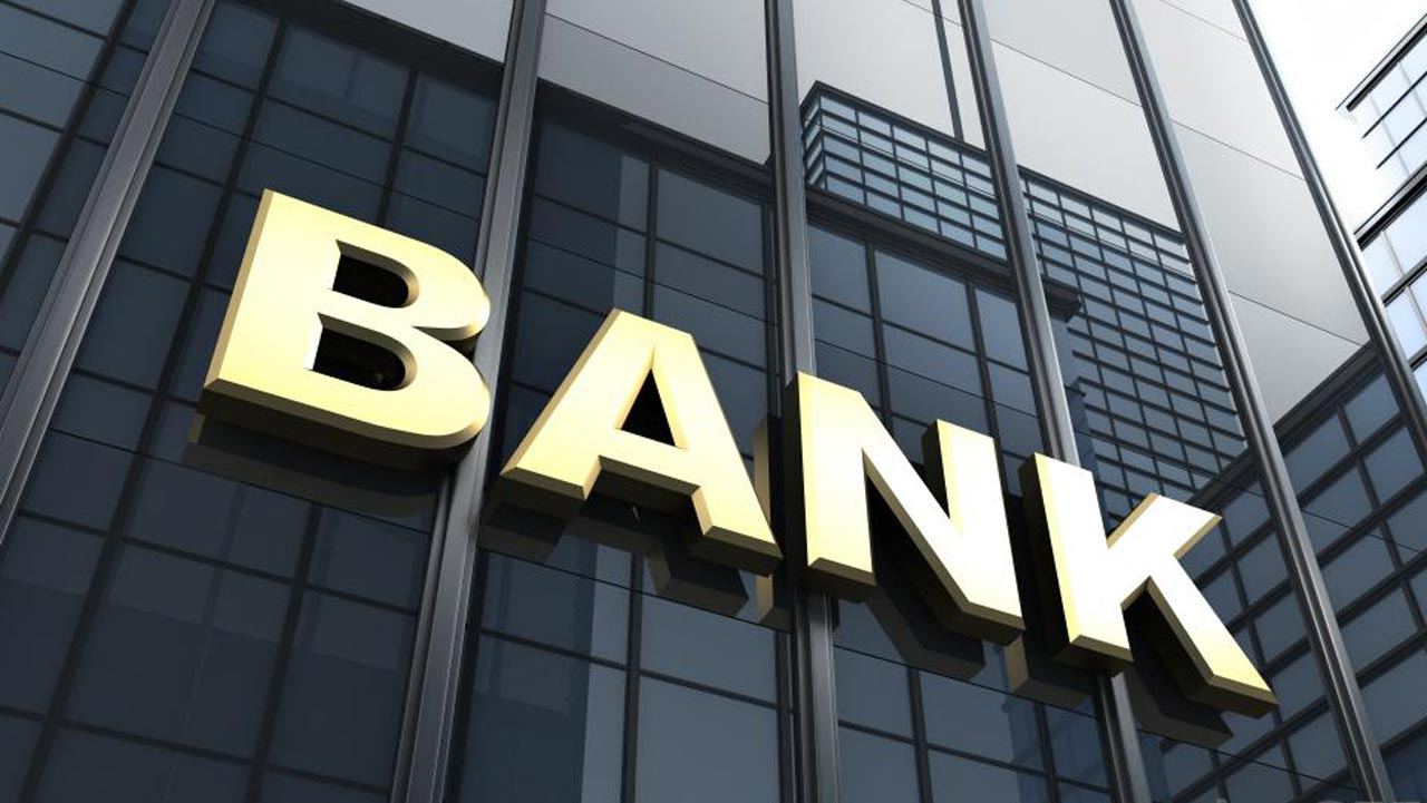 Banklar birləşsə, müştəriləri nə gözləyir? Banklar birləşsə, müştəriləri nə gözləyir?