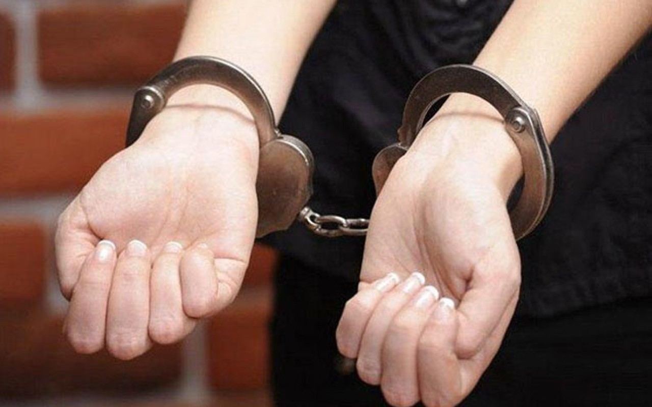 Axtarışda olan şəxs Albaniyadan Azərbaycana ekstradisiya edildi Axtarışda olan şəxs Albaniyadan Azərbaycana ekstradisiya edildi