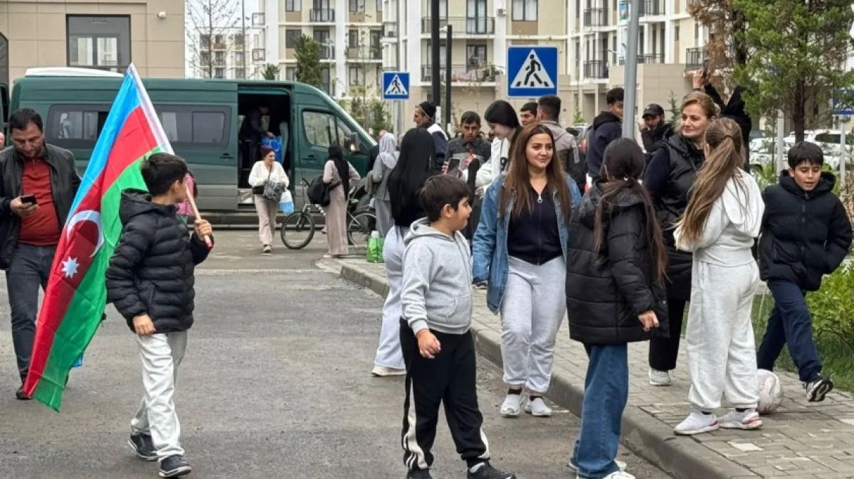 Növbəti köç karvanı Ağdam şəhərinə çatıb Növbəti köç karvanı Ağdam şəhərinə çatıb