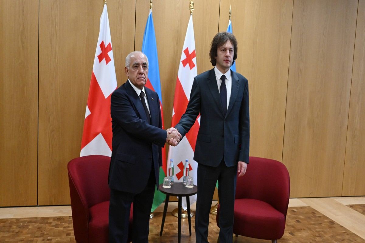 Azərbaycan və Gürcüstan Baş nazirləri arasında görüş keçirilib Azərbaycan və Gürcüstan Baş nazirləri arasında görüş keçirilib