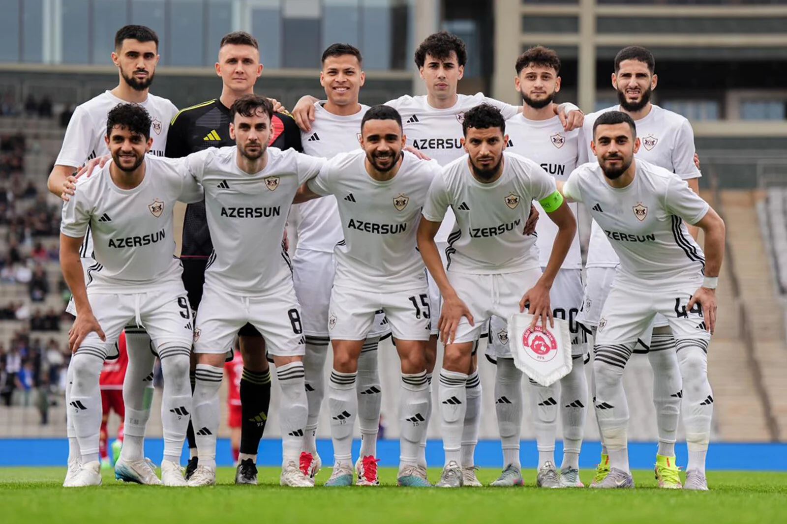 “Qarabağ”ın futbolçuları dalaşdılar - VİDEO “Qarabağ”ın futbolçuları dalaşdılar - VİDEO