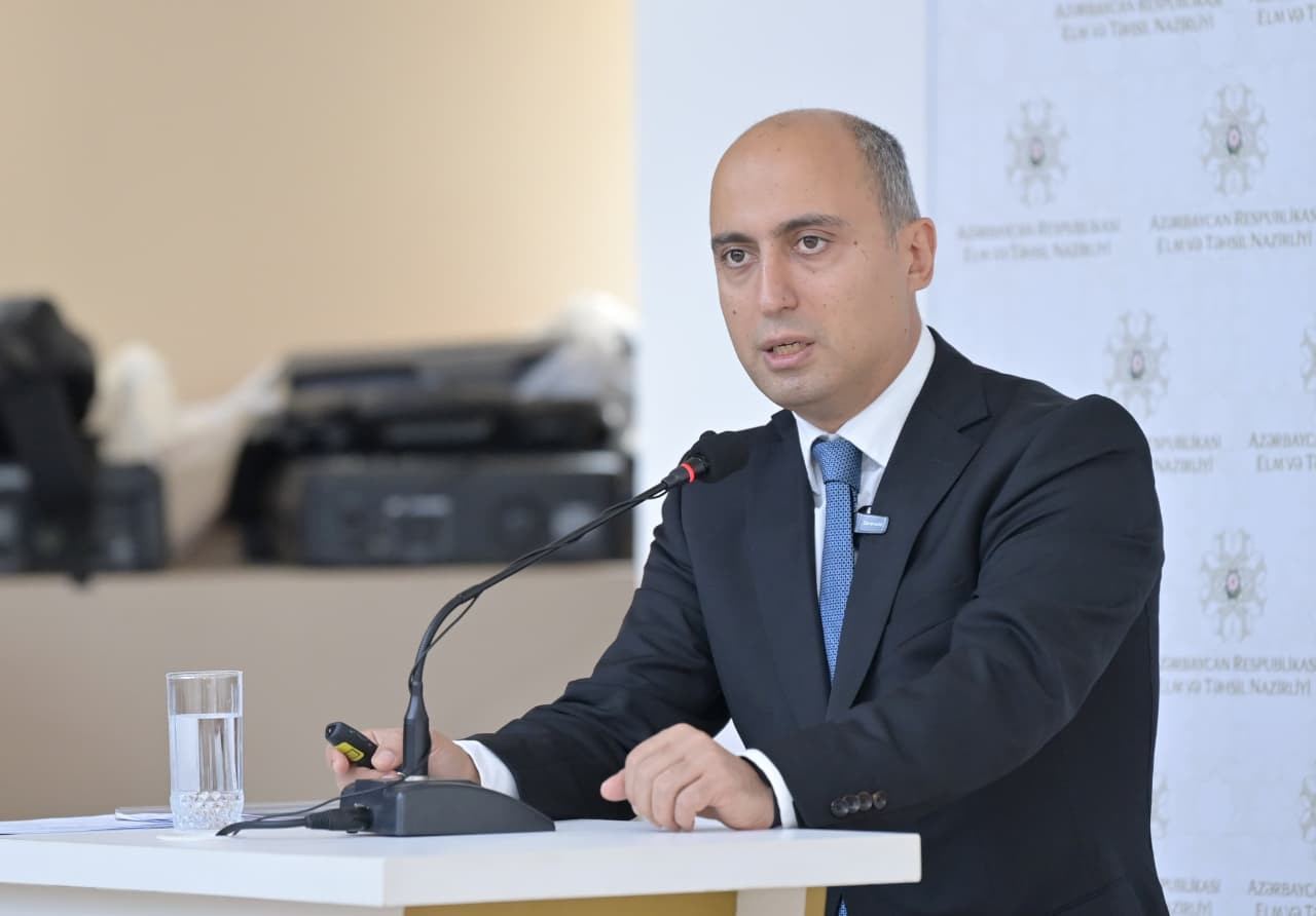 Nazir məktəblərlə bağlı ƏMR İMZALADI: Dəyişiklik EDİLDİ Nazir məktəblərlə bağlı ƏMR İMZALADI: Dəyişiklik EDİLDİ