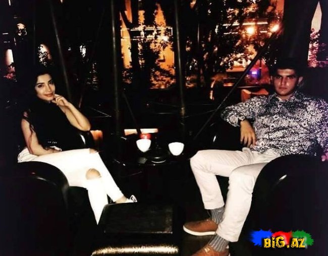 Səmra məmur oğlu ilə qucaq - qucağa - Bakıda məşhur restoranların birində - FOTO