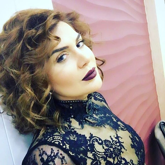Xatun transparan geydi, diqqət çəkdi - FOTOLAR