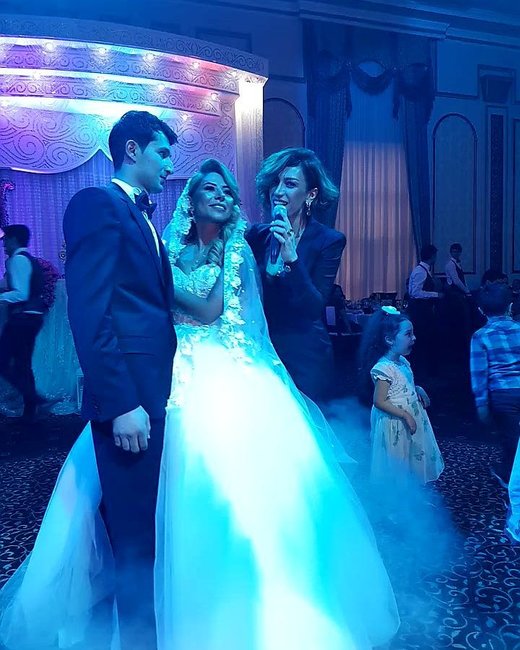 Röya oğluna toy elədi - TOYDAN FOTOLAR