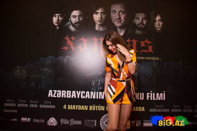 Seksual ayaqları ilə gecəyə damğa vuran Azərbaycan AKTRİSALARI - FOTO
