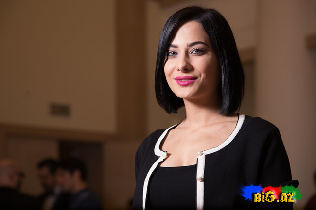 Seksual ayaqları ilə gecəyə damğa vuran Azərbaycan AKTRİSALARI - FOTO