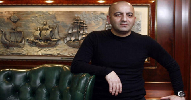 Mübariz Mənsimov oteini bağladı