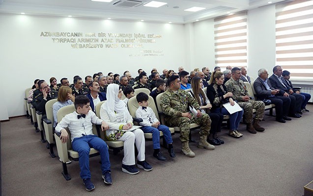 Şəhid ailələrinə ev verildi - FOTO