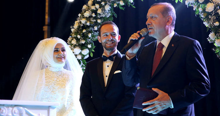 Ərdoğan nikah şahidi oldu