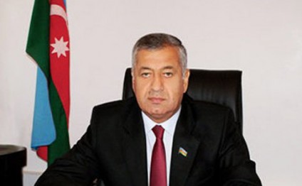 Vahid Əhmədov: 