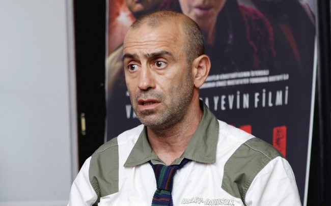 Vahid Mustafayevin mağazasında qalmaqal