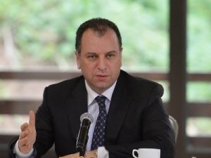 Ermənistan Rusiyanın Azərbaycana silah satmasından narahatdır
