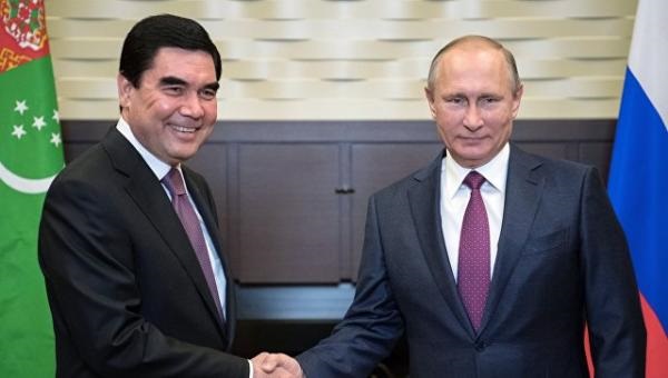 Putin türk liderə orden verir
