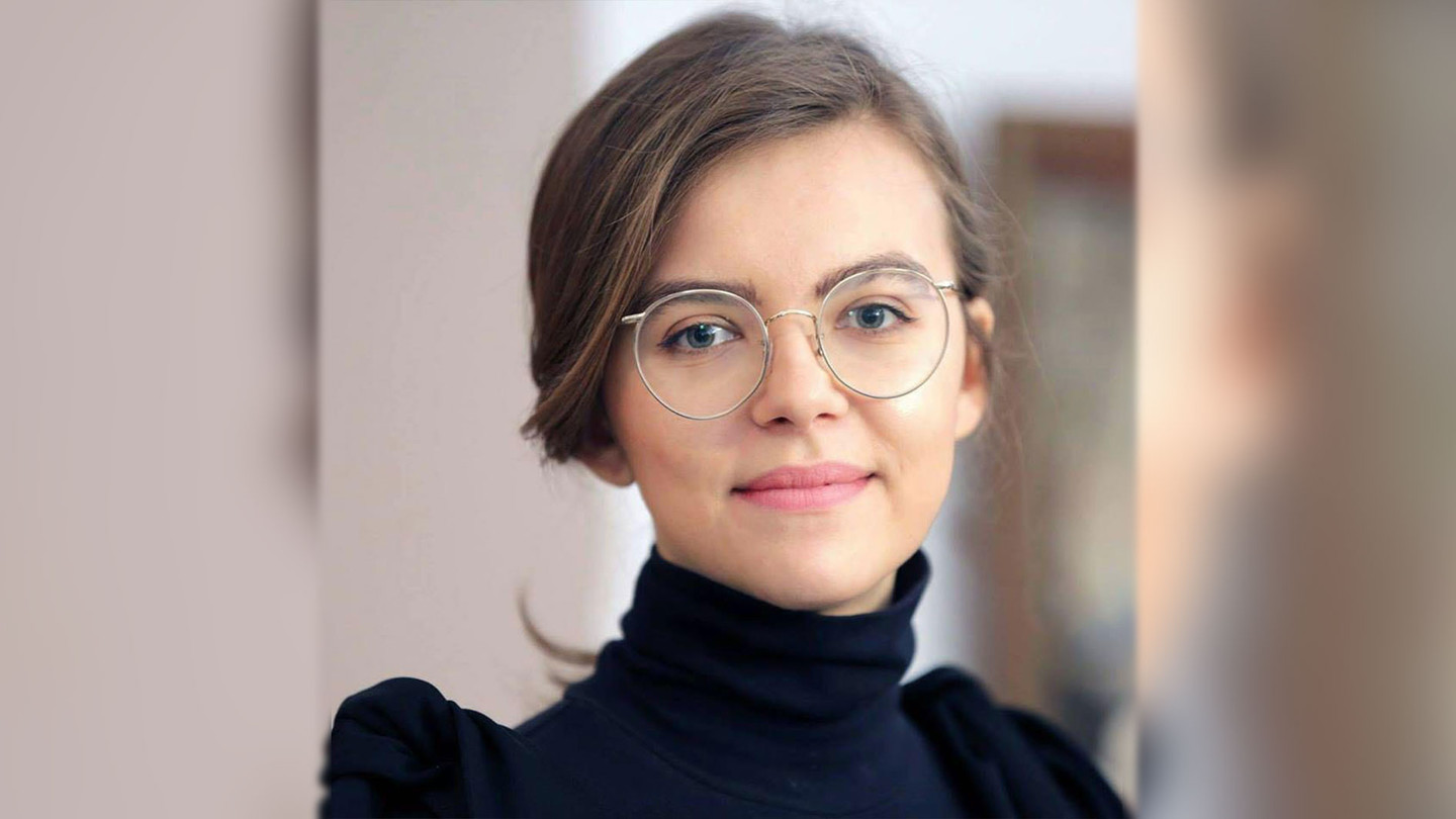 Erməni nazirin müavini ilə səhər yeməyi 400 minə satılıb
