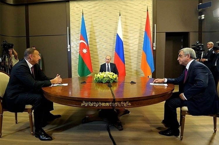 Putin Əliyev-Sərkisyan görüşünə vasitəçilik edir