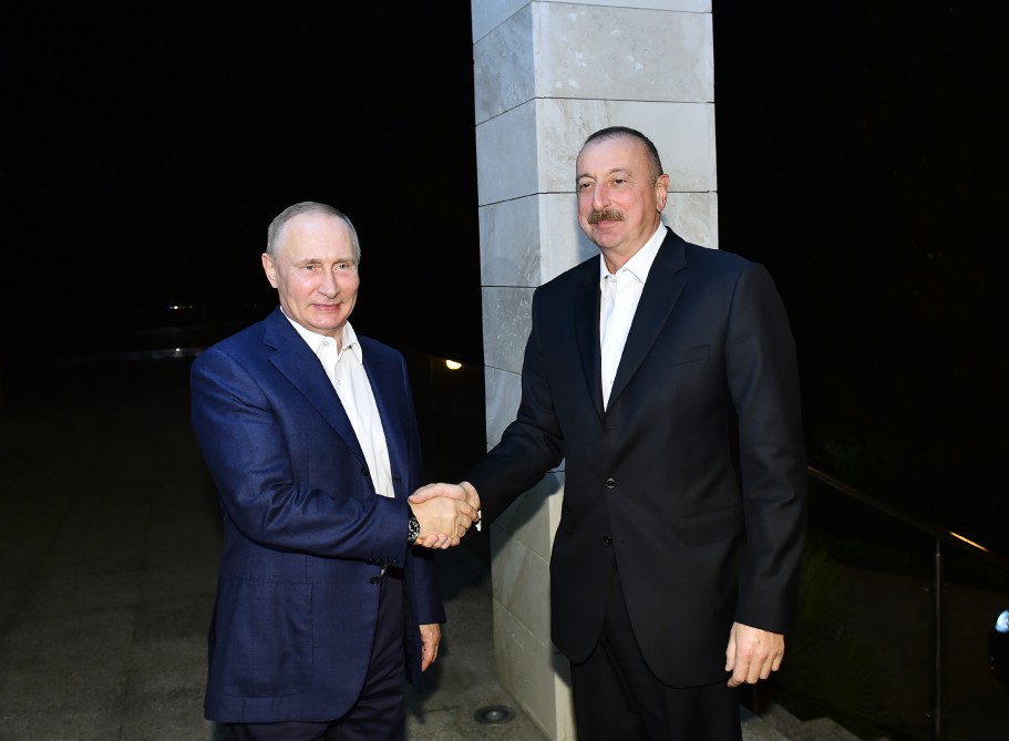 Putin-Əliyev görüşü erməniləri niyə narahat edir?