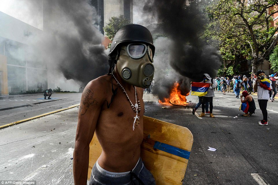 Venesuelada partlayış: yaralılar var
