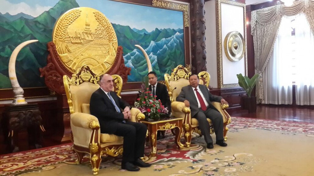Məmmədyarov Laos prezidenti ilə görüşdü