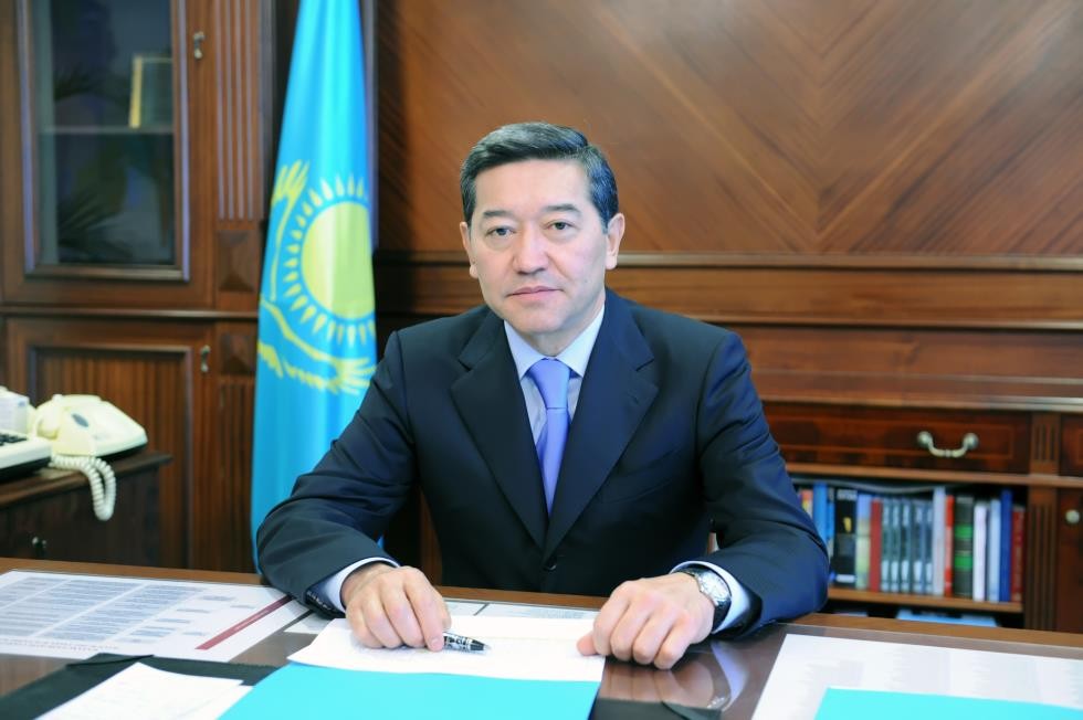 Nazarbayev keçmiş baş nazirini əfv edib