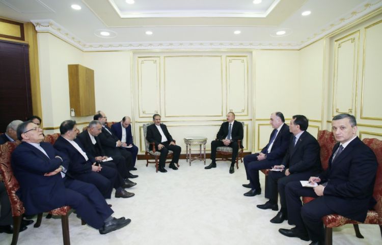 İlham Əliyev İranın birinci vitse-prezidenti ilə görüşdü (FOTO)