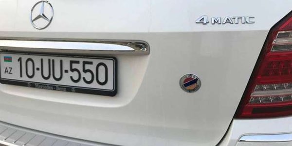 Bakıda üzərində Ermənistan bayrağı olan avtomobil sürən sürücü danışdı (FOTO/VİDEO)