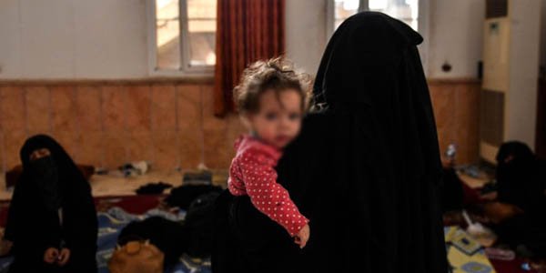 İŞİD-çilərlə evli olan çox sayda azərbaycanlı qadın deportasiya edilir