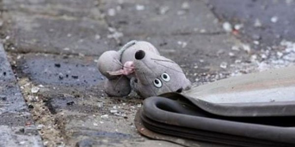 Ağsuda iki uşağı avtomobil vurdu