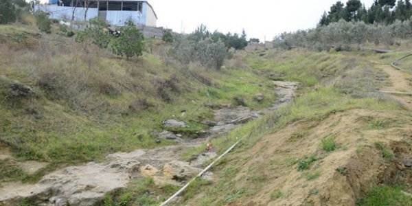 Bayıl yamacının altında iki yeraltı çay tapıldı