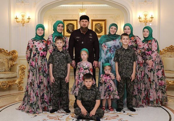 Kadırov hicabdan danışdı: 