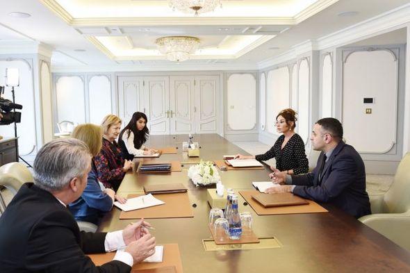 Mehriban Əliyeva Britaniya baş nazirinin ticarət elçisi ilə görüşüb – FOTO