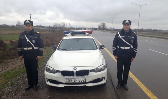 Qadını və azyaşlını xilas edən YPX əməkdaşı danışdı: 