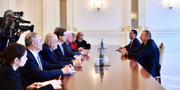 Prezident Amerika Yəhudi Komitəsinin prezidentini qəbul edib