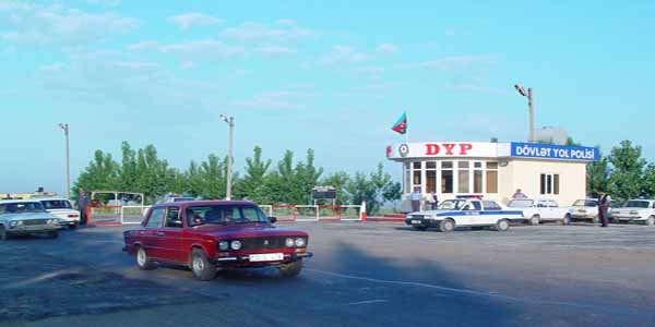 Salyanda DYP postuna silahlı hücum: Polis əməkdaşı yaralandı