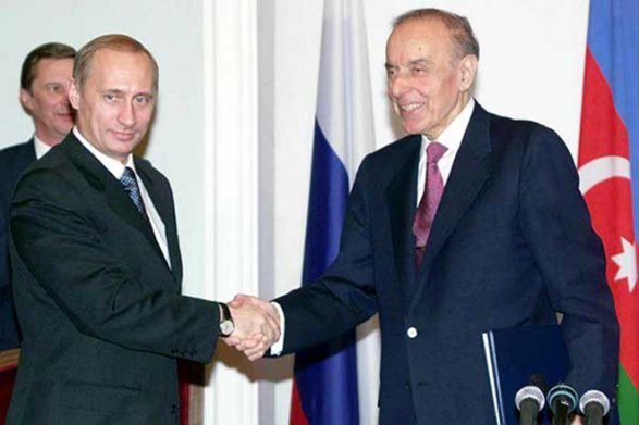 İlham Əliyev Heydər Əliyevlə Vladimir Putinin ilk görüşü barədə danışdı