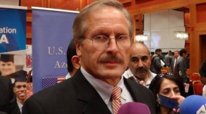 Robert Sekuta Azərbaycanı tərk etdi