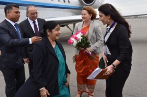 Hindistanın xarici işlər naziri Azərbaycana səfərə gəlib