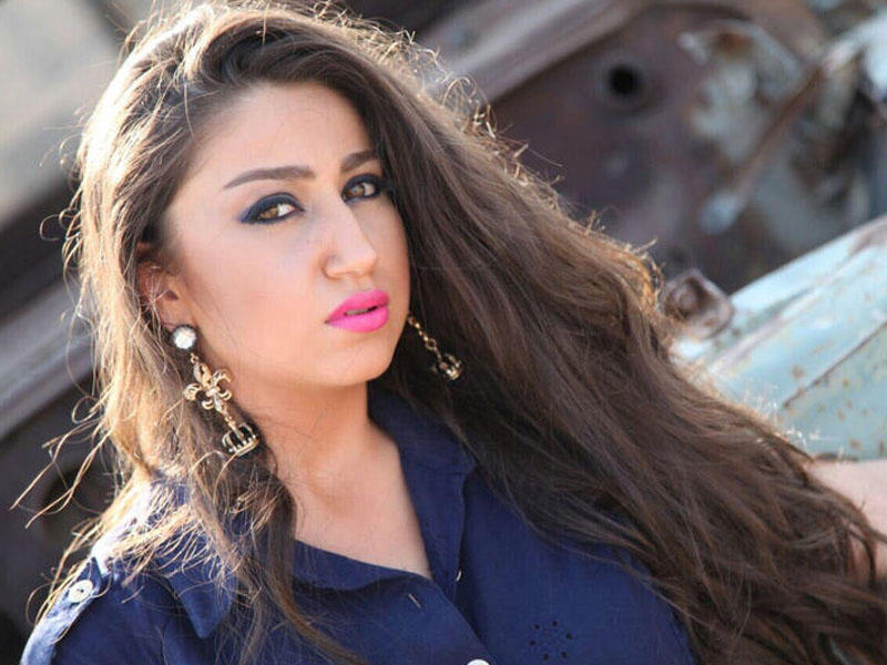 Damla: “Heç kim gecələr tənha otağımda çəkdiklərimi bilmir” - FOTO