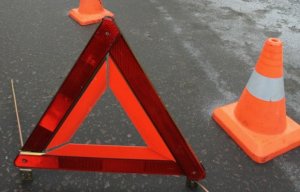 Cəlilabadda yük maşını mikroavtobusla toqquşdu: 1 ölü, 3 yaralı