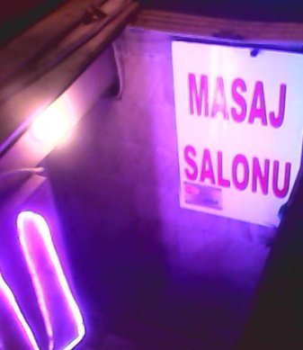 Masaj salonu adı altında əxlaqsızlıq? - VİDEO