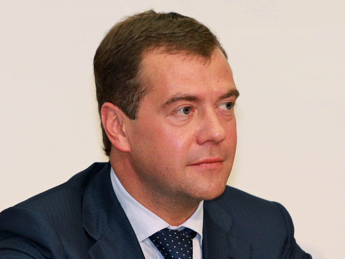 Medvedev Rusiyanın baş naziri vəzifəsinə təsdiq olundu