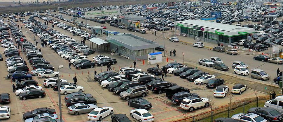 Gürcüstandan Azərbaycana avtomobil idxalı 5 dəfədən çox artdı