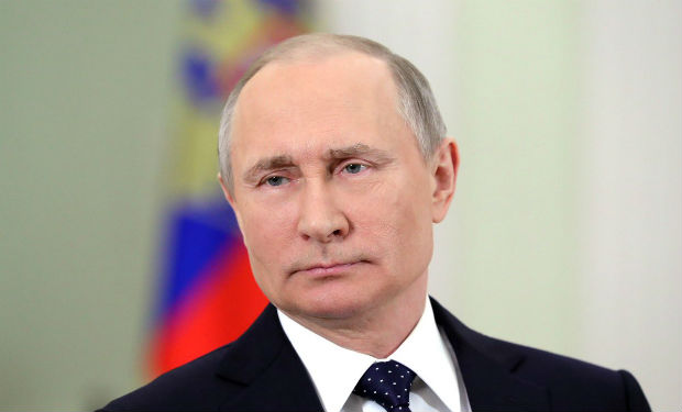 Putinin Almaniya Dövlət Təhlükəsizlik Nazirliyindəki vəsiqəsi üzə çıxdı — FOTOLAR