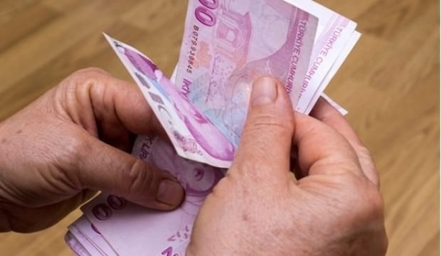 Türkiyədə minimum əmək haqqı artırıldı: 417 lirə
